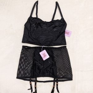 SavageXFenty 1X bustier and garter skirt